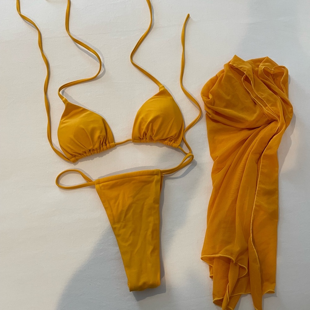 Matte Collection Bikini - Picture 2 of 4